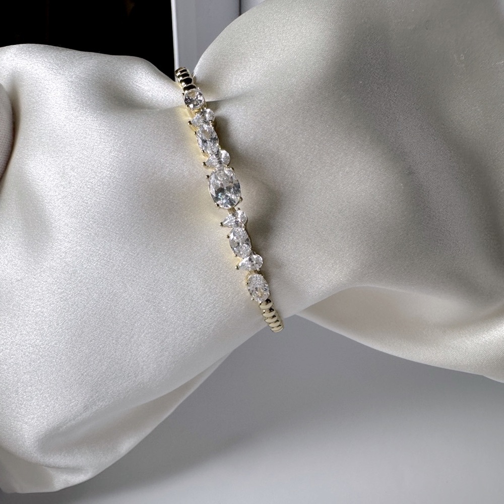 AAA Cz 18k Gold bracelet